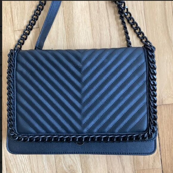 ALDO Greenwald Chain Border Quilted Cross Boody Bag in Black Colour - Picture 7 of 11